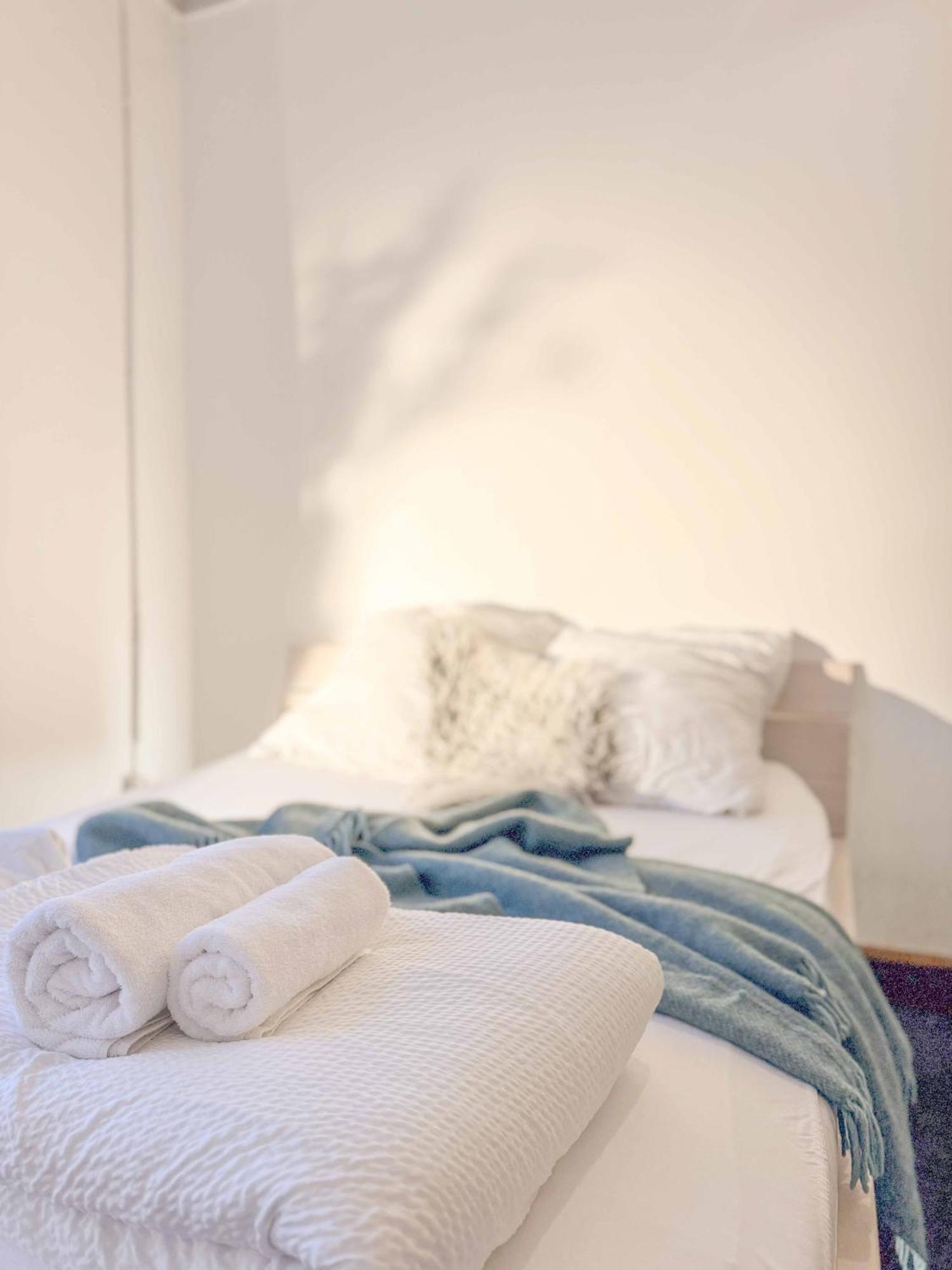 200 Qm Loft Am Fluss Fuer Freunde Und Familien ! Apartment Berlin